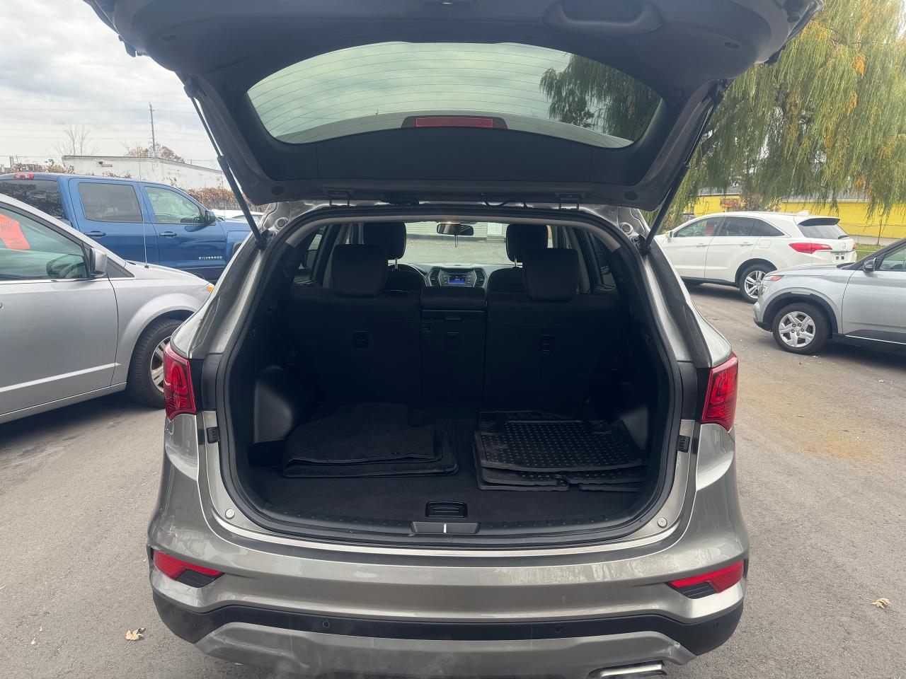 2018 Hyundai Santa Fe Sport 2.4L FWD - Photo #6