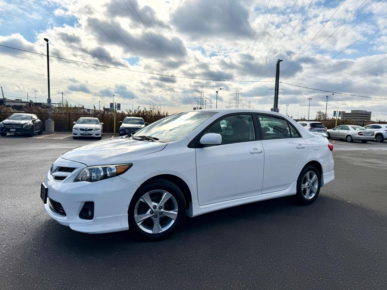 2012 Toyota Corolla 4dr Sdn Auto S