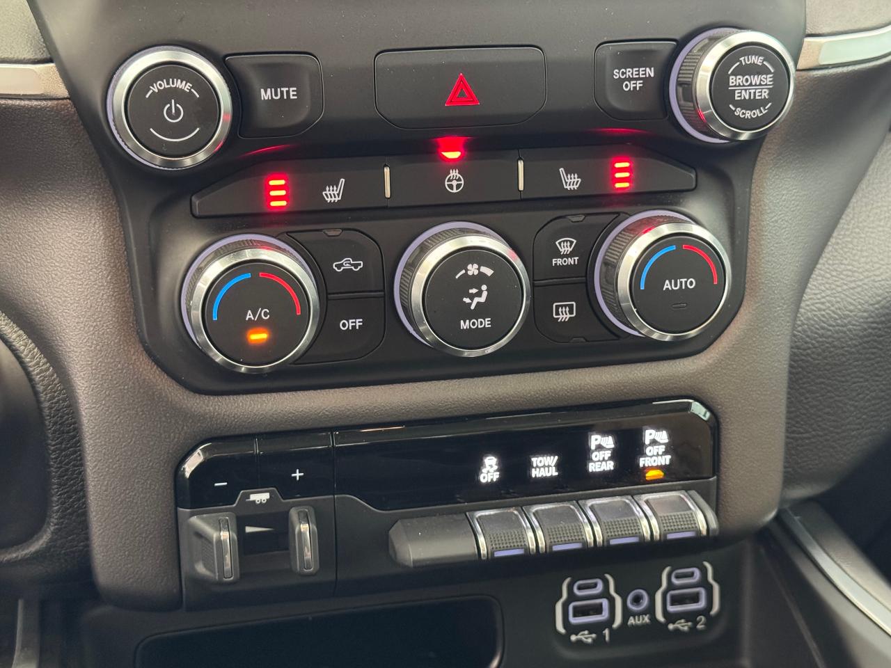 2021 RAM 1500 BIGHORN 4x4 CREW+Rust Proofed+CLEAN CARFAX - Photo #38