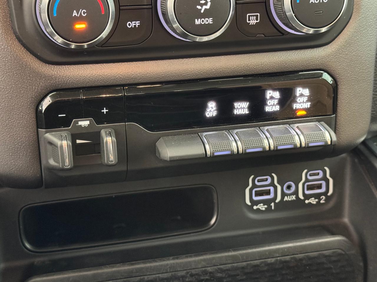 2021 RAM 1500 BIGHORN 4x4 CREW+Rust Proofed+CLEAN CARFAX - Photo #39