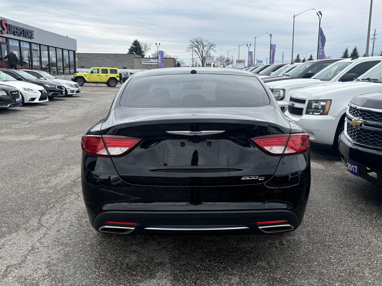 2016 Chrysler 200 C ~Nav ~Camera ~Heated/Cooled Leather ~Bluetooth Photo3