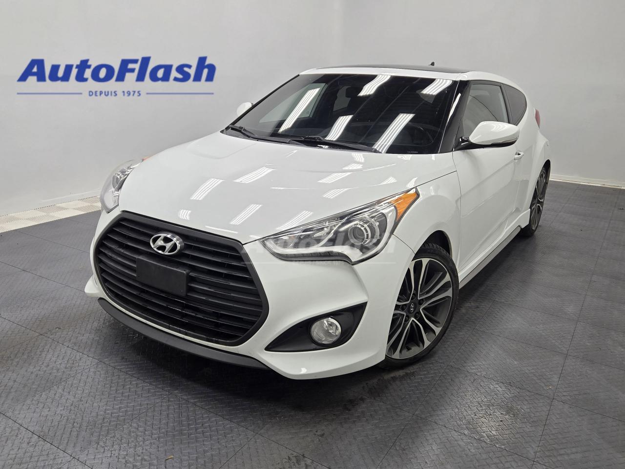 Used 2016 Hyundai Veloster TURBO, TOIT-OUVRANT, NAVI, BLUETOOTH, CUIR for sale in Saint-Hubert, QC