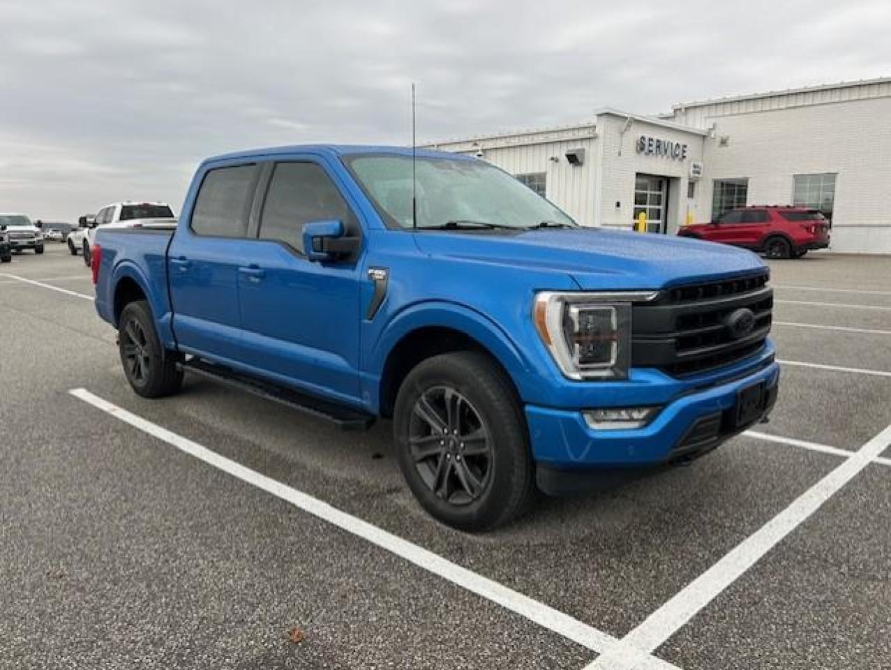 Used 2021 Ford F-150 LARIAT cabine SuperCrew 4RM caisse de 5,5 pi for sale in Watford, ON