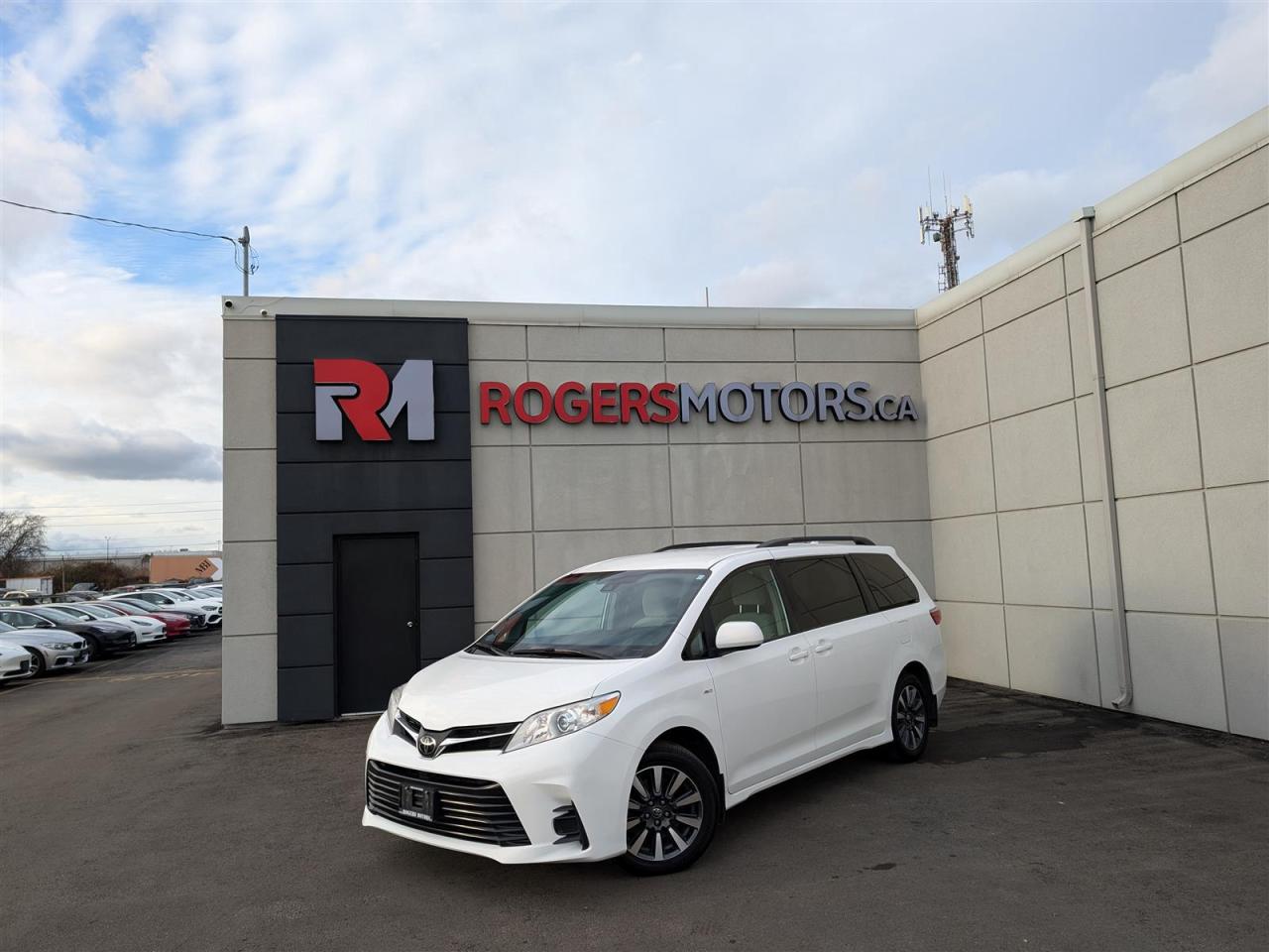 Used 2019 Toyota Sienna LE AWD - 7 PASS - PWR DOORS - TECH FEATURES for sale in Oakville, ON