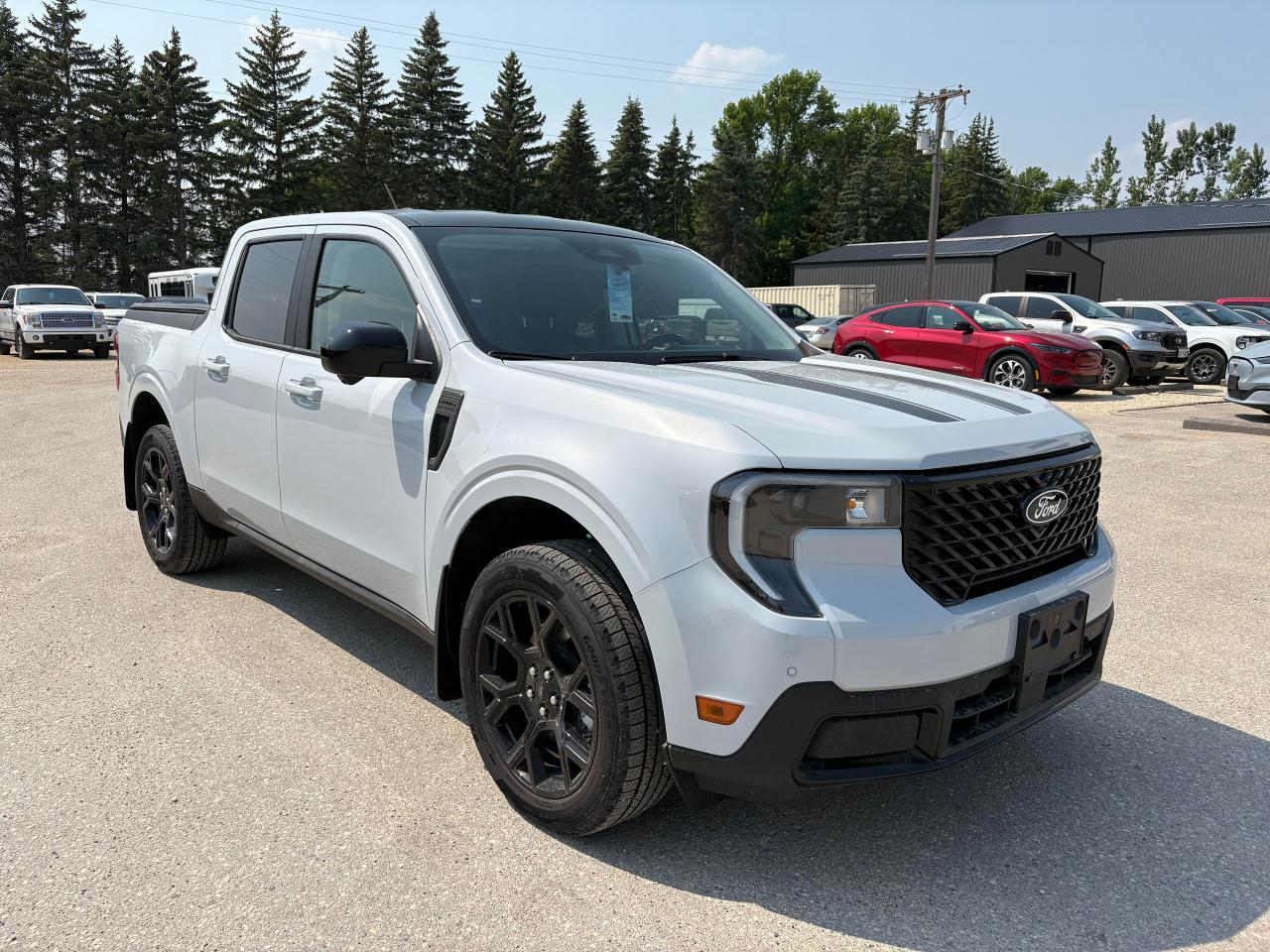 2025 Ford Maverick Lariat AWD SuperCrew Photo3