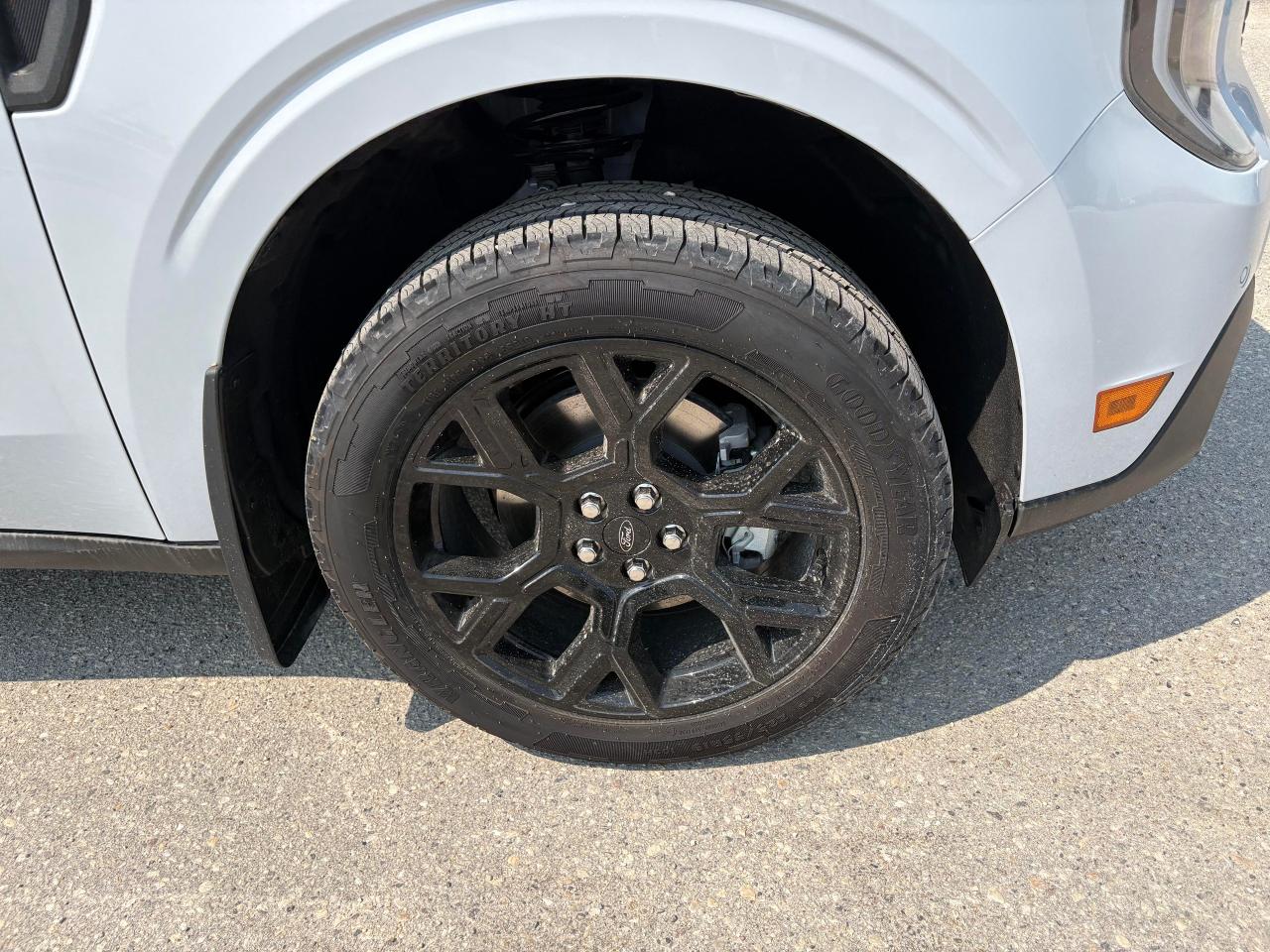 2025 Ford Maverick Lariat AWD SuperCrew Photo5