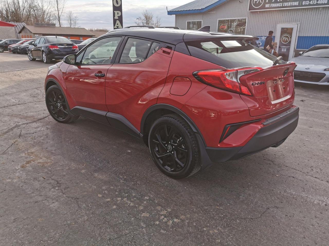 2021 Toyota C-HR XLE - Photo #7