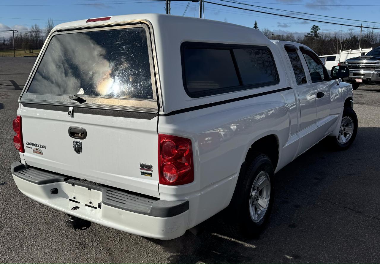 2008 Dodge Dakota 2WD Ext Cab SXT - Photo #5