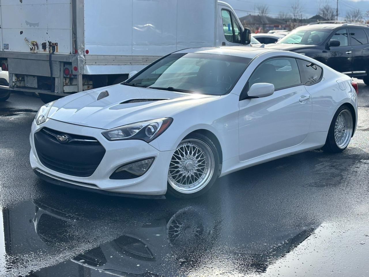 Used 2013 Hyundai Genesis Coupe  for sale in Vaudreuil-Dorion, QC