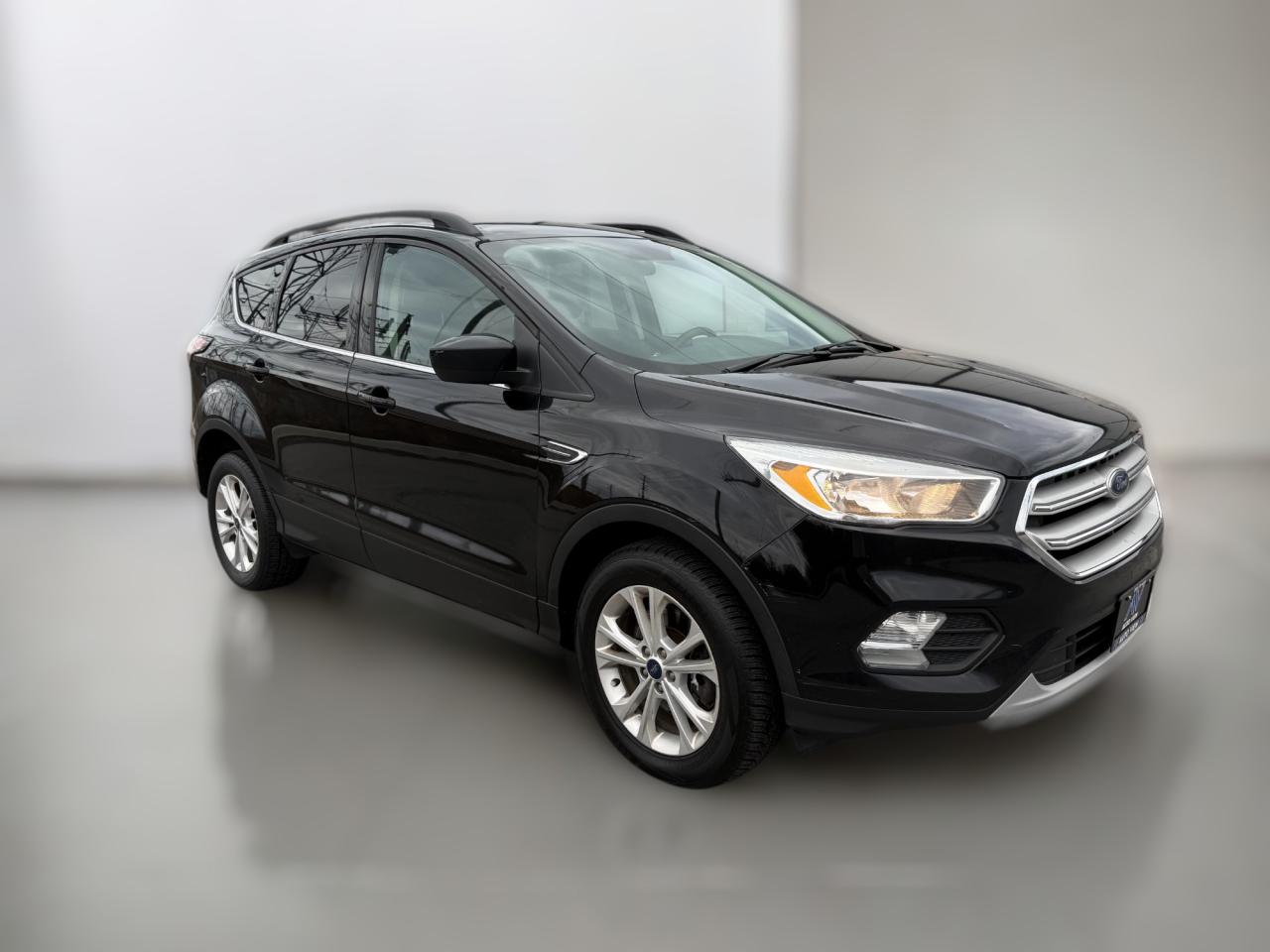 2018 Ford Escape SE 4WD **CLEAN CARFAX**NO ACCIDENTS** - Photo #4