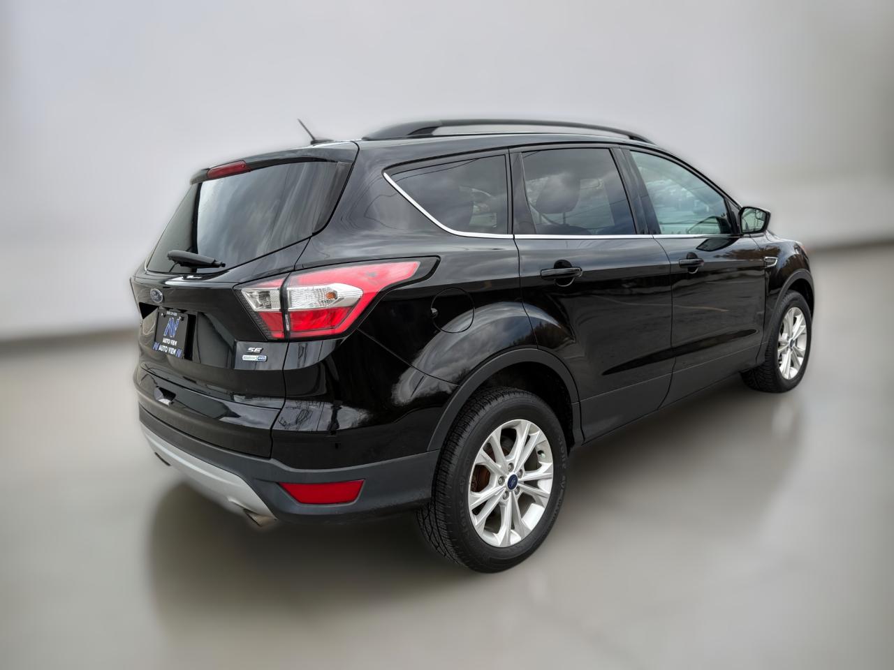 2018 Ford Escape SE 4WD **CLEAN CARFAX**NO ACCIDENTS** - Photo #6