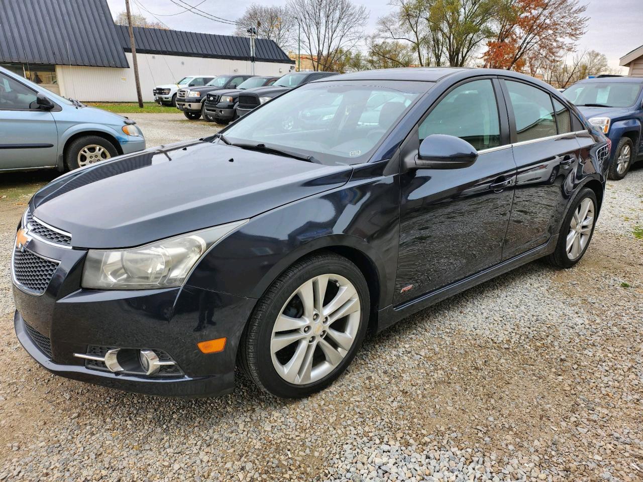 Used 2014 Chevrolet Cruze 4dr Sdn 2LT with Safety and Warranty, Financing available for sale in Windsor, ON