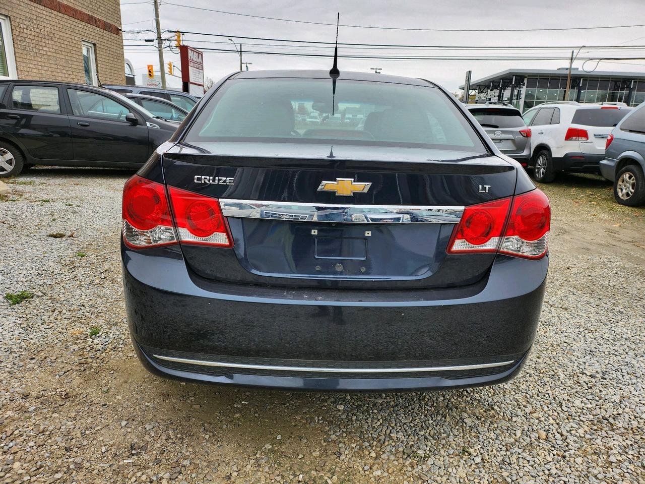 2014 Chevrolet Cruze 4dr Sdn 2LT with Safety and Warranty, Financing available Photo