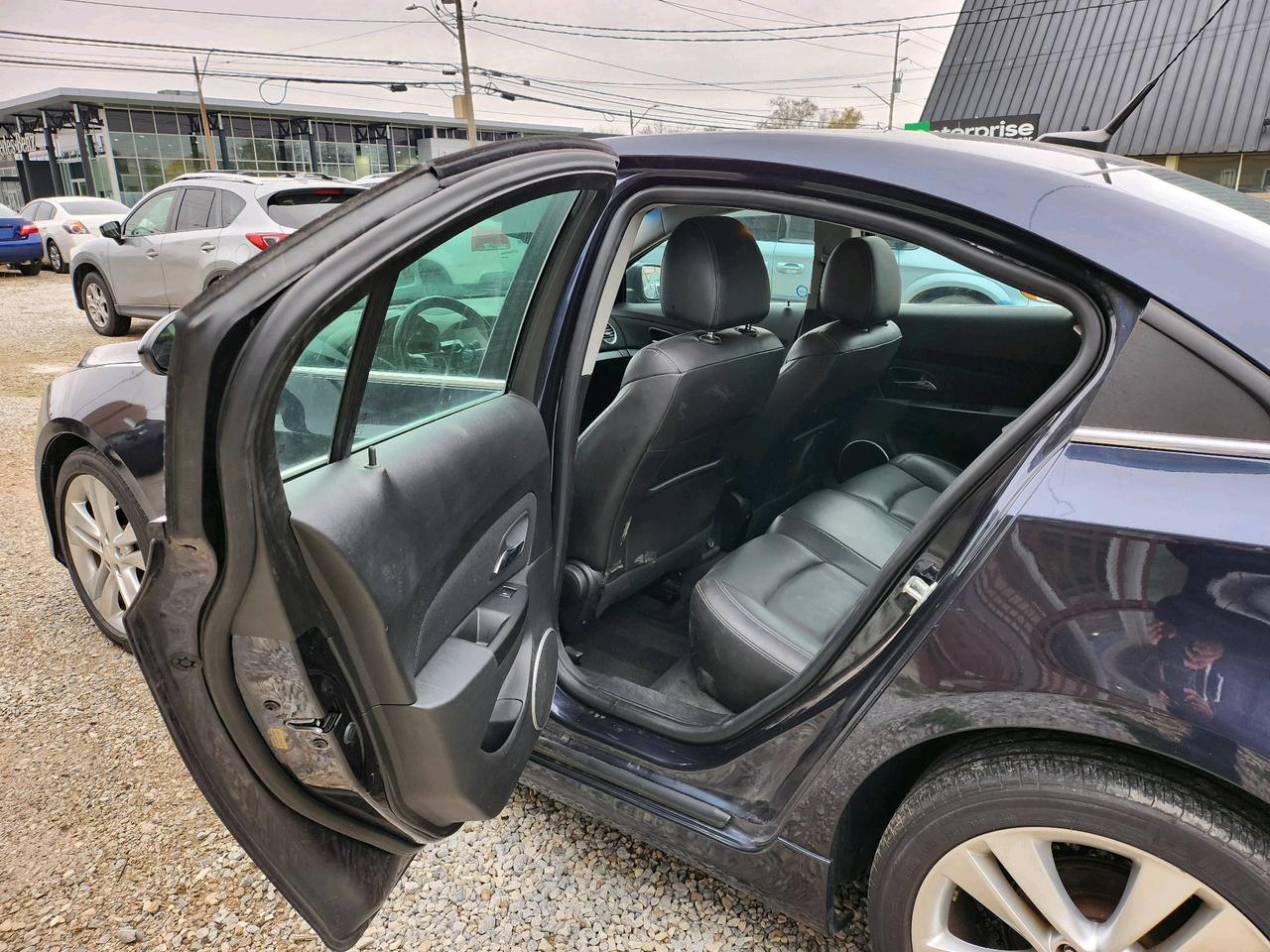 2014 Chevrolet Cruze 4dr Sdn 2LT with Safety and Warranty, Financing available Photo