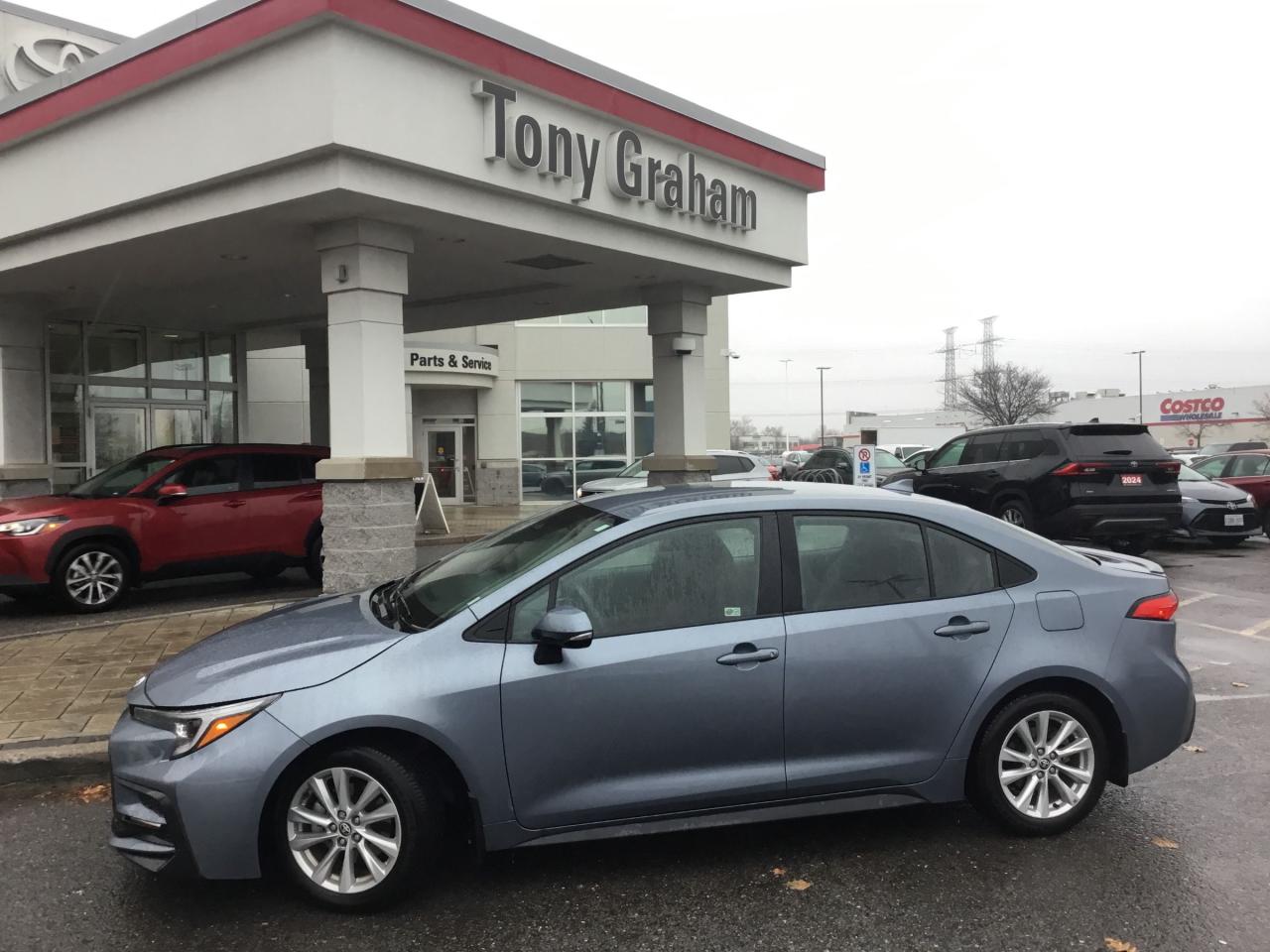 Used 2024 Toyota Corolla SE for sale in Ottawa, ON