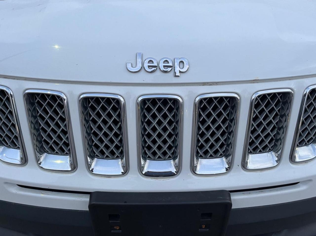 2015 Jeep Compass HIGH ALTITUDE | CLEAN CARPROOF | 4X4 | LEATHER | SUNROOF | - Photo #11