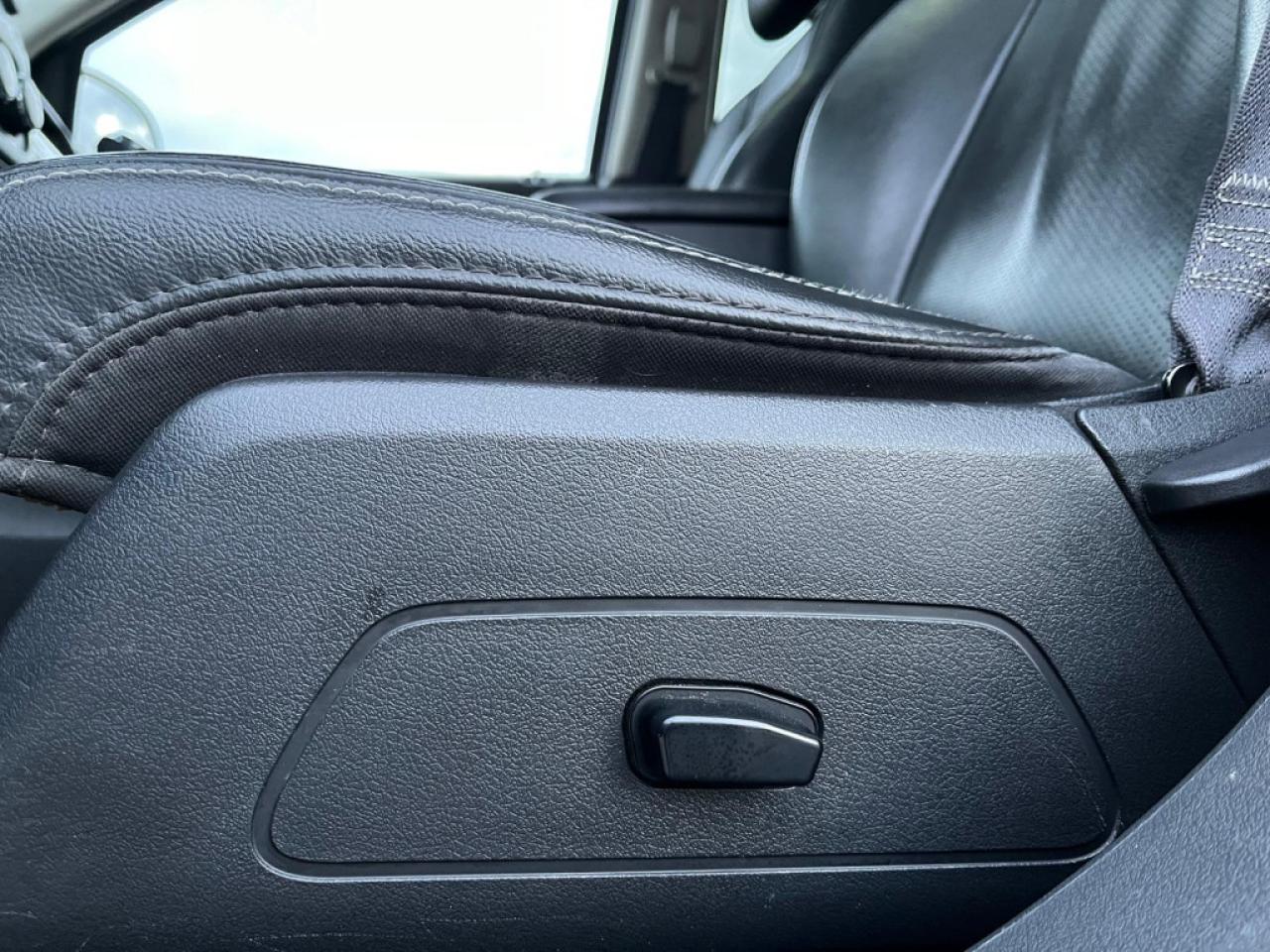 2015 Jeep Compass HIGH ALTITUDE | CLEAN CARPROOF | 4X4 | LEATHER | SUNROOF | - Photo #31