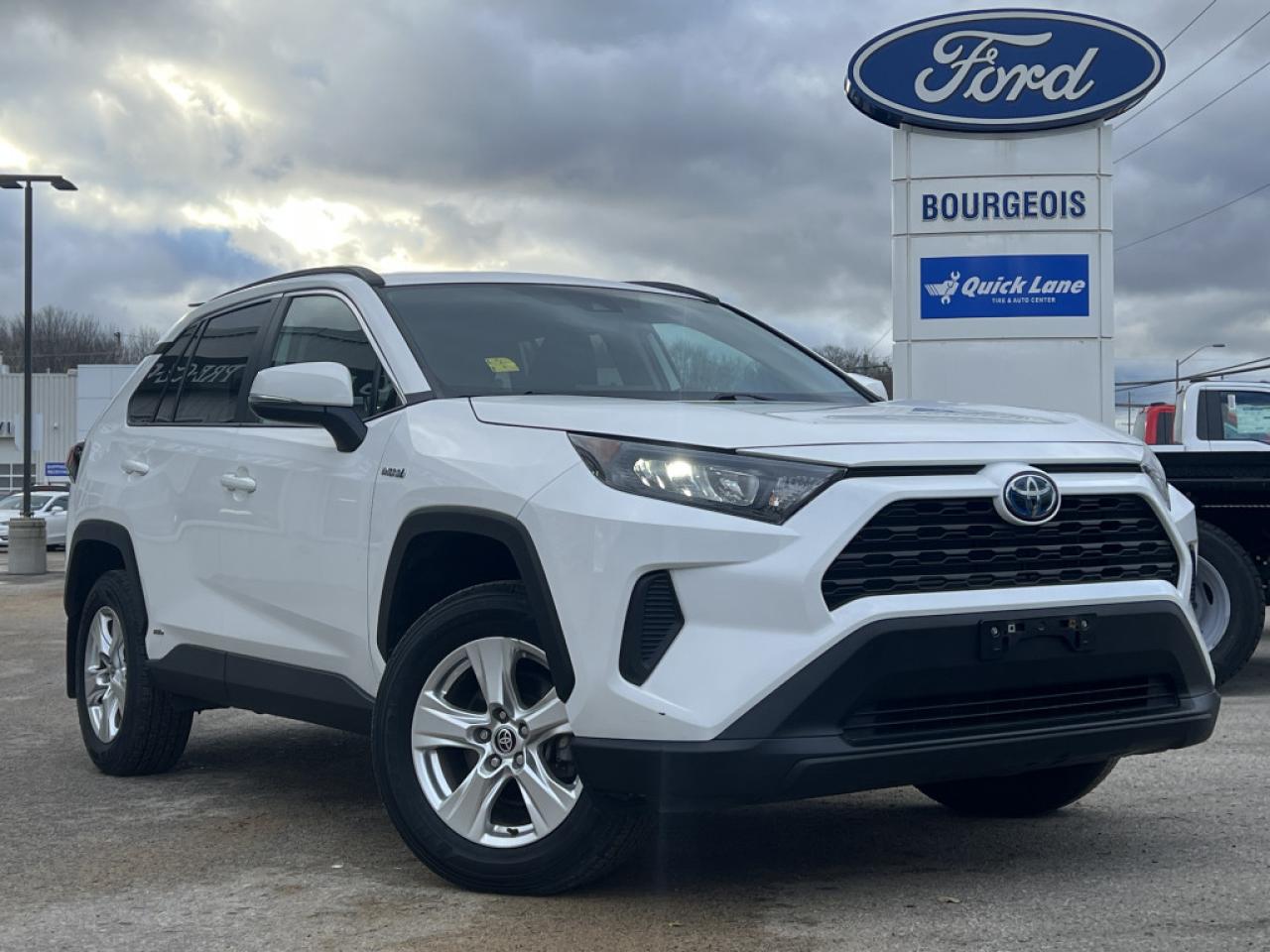 Used 2021 Toyota RAV4 Hybrid LE for sale in Midland, ON