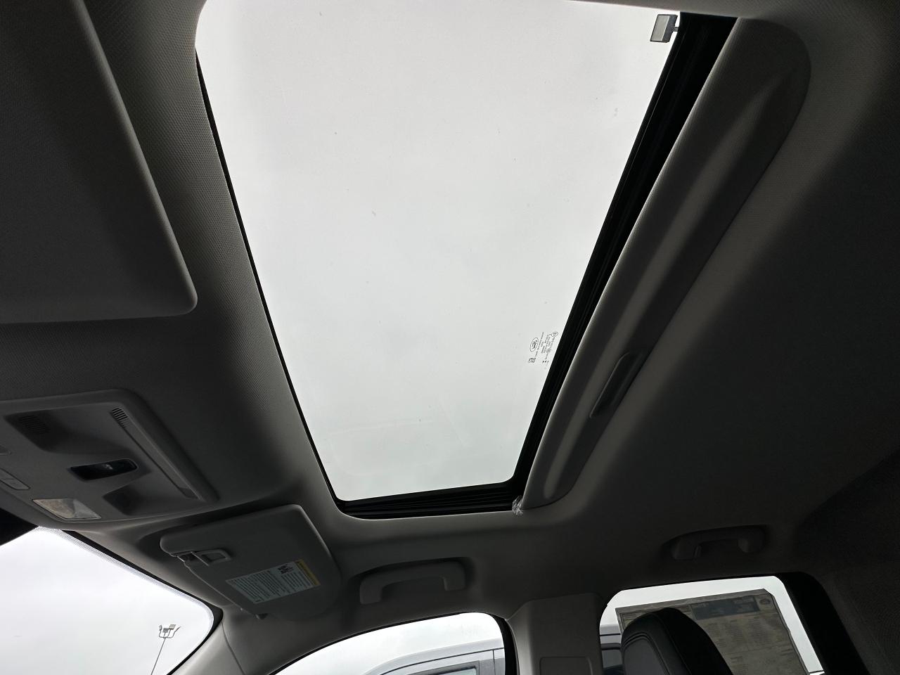 2024 Ford Maverick LARIAT AWD SuperCrew 500A Photo5