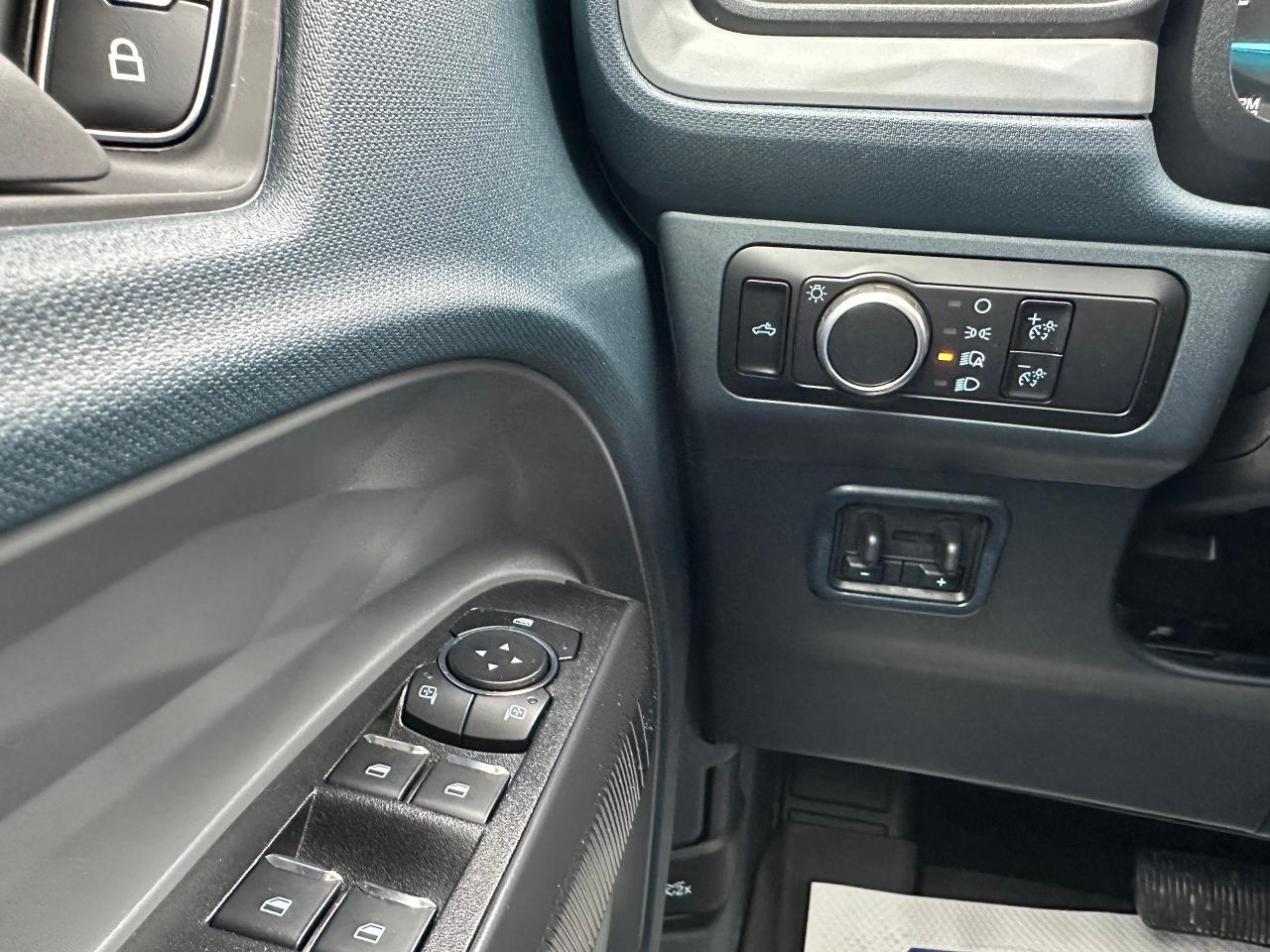 2024 Ford Maverick LARIAT AWD SuperCrew 500A Photo5