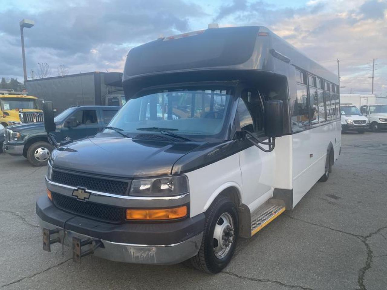 Used 2017 Chevrolet Express G4500 21 Passenger Bus with Wheelchair Accessibility for sale in Burnaby, BC