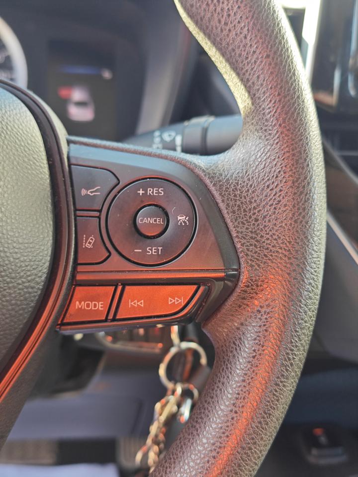2020 Toyota Corolla LE - Photo #20
