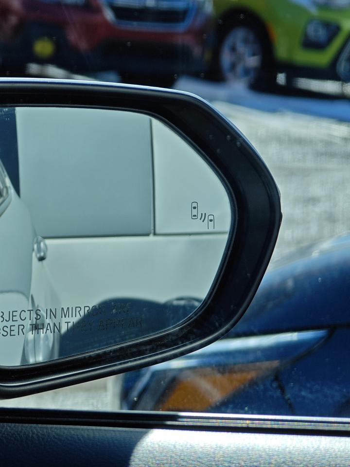 2020 Toyota Corolla LE - Photo #31