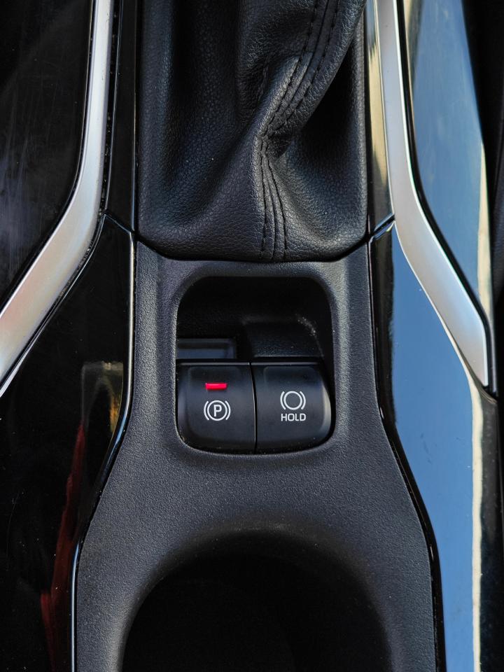 2020 Toyota Corolla LE - Photo #21