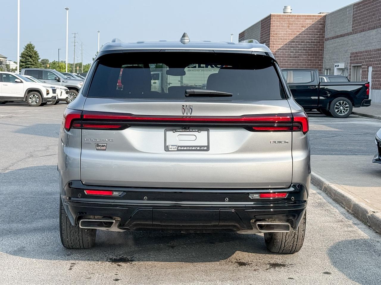 2025 Buick Enclave Sport Touring 2.5L 4 CYL WITH REMOTE START/ENTRY, HEATED SEATS, HEATED STEERING WHEEL, POWER LIFTGATE, BOSE SOUND SYSTEM Photo3