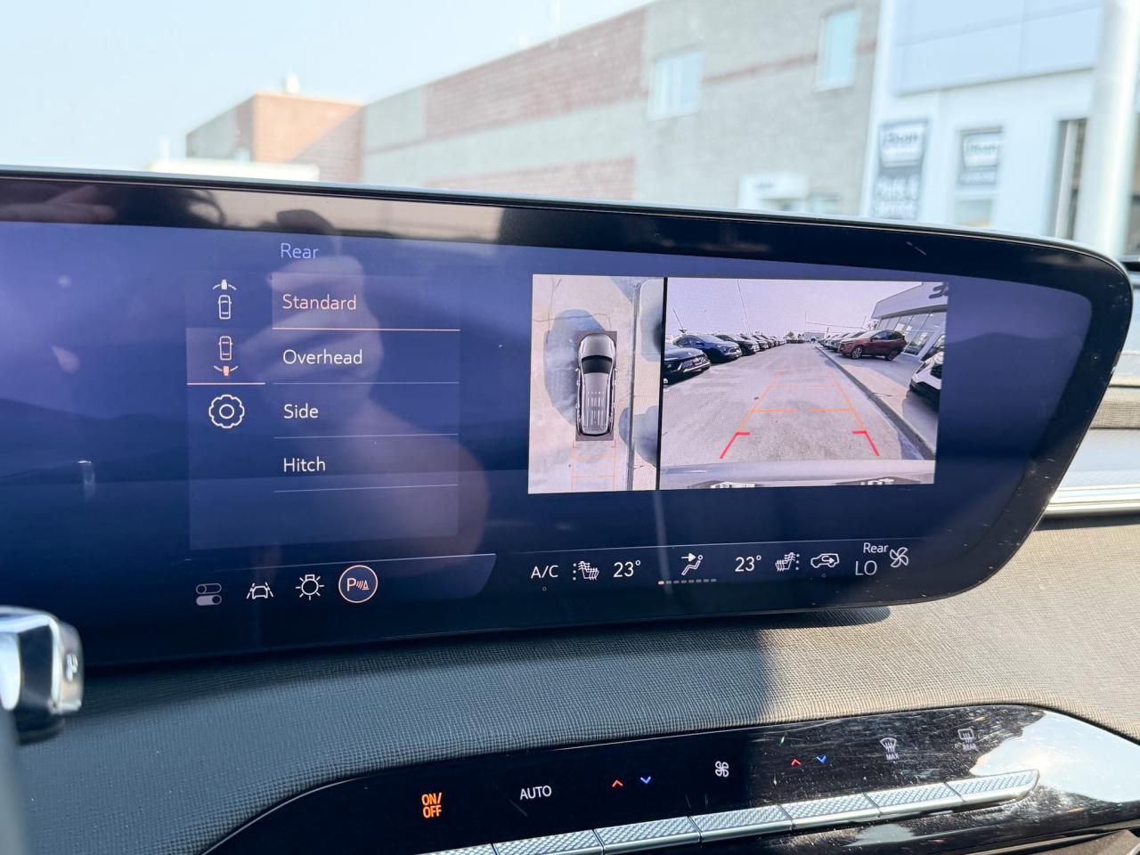 2025 Buick Enclave Sport Touring 2.5L 4 CYL WITH REMOTE START/ENTRY, HEATED SEATS, HEATED STEERING WHEEL, POWER LIFTGATE, BOSE SOUND SYSTEM Photo