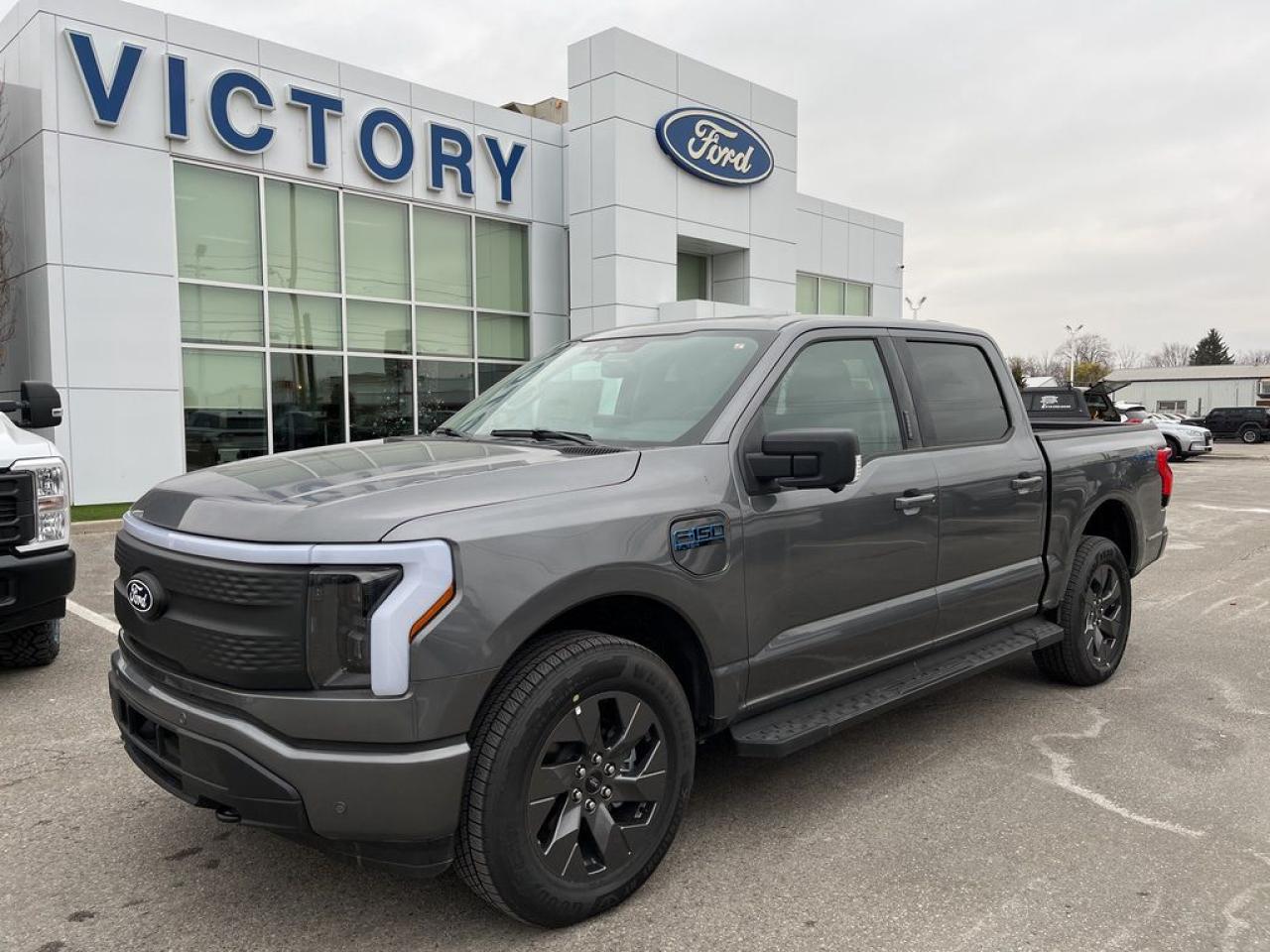 New 2024 Ford F-150 Lightning Flash for sale in Chatham, ON