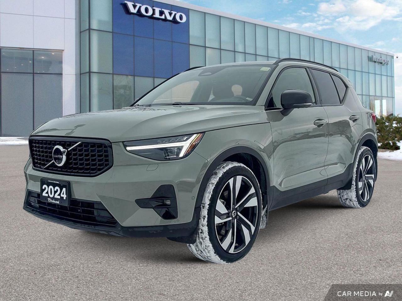 Used 2024 Volvo XC40 B5 - Ultimate 360 Cam | HK Sound | No Accidents for sale in Winnipeg, MB