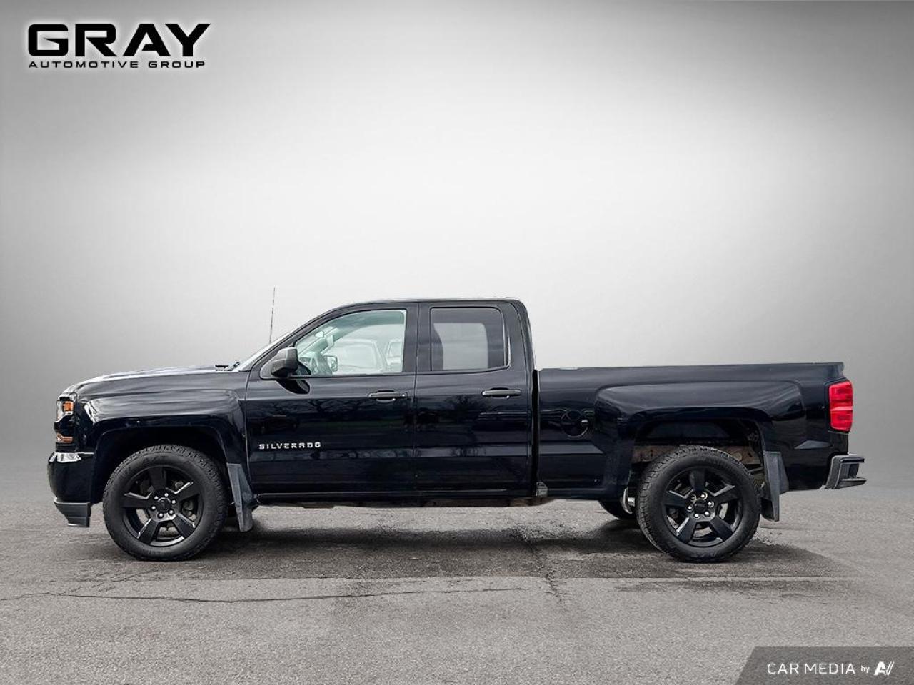 2017 Chevrolet Silverado 1500 Custom/4x4/6.6 Box/No Accidents - Photo #2