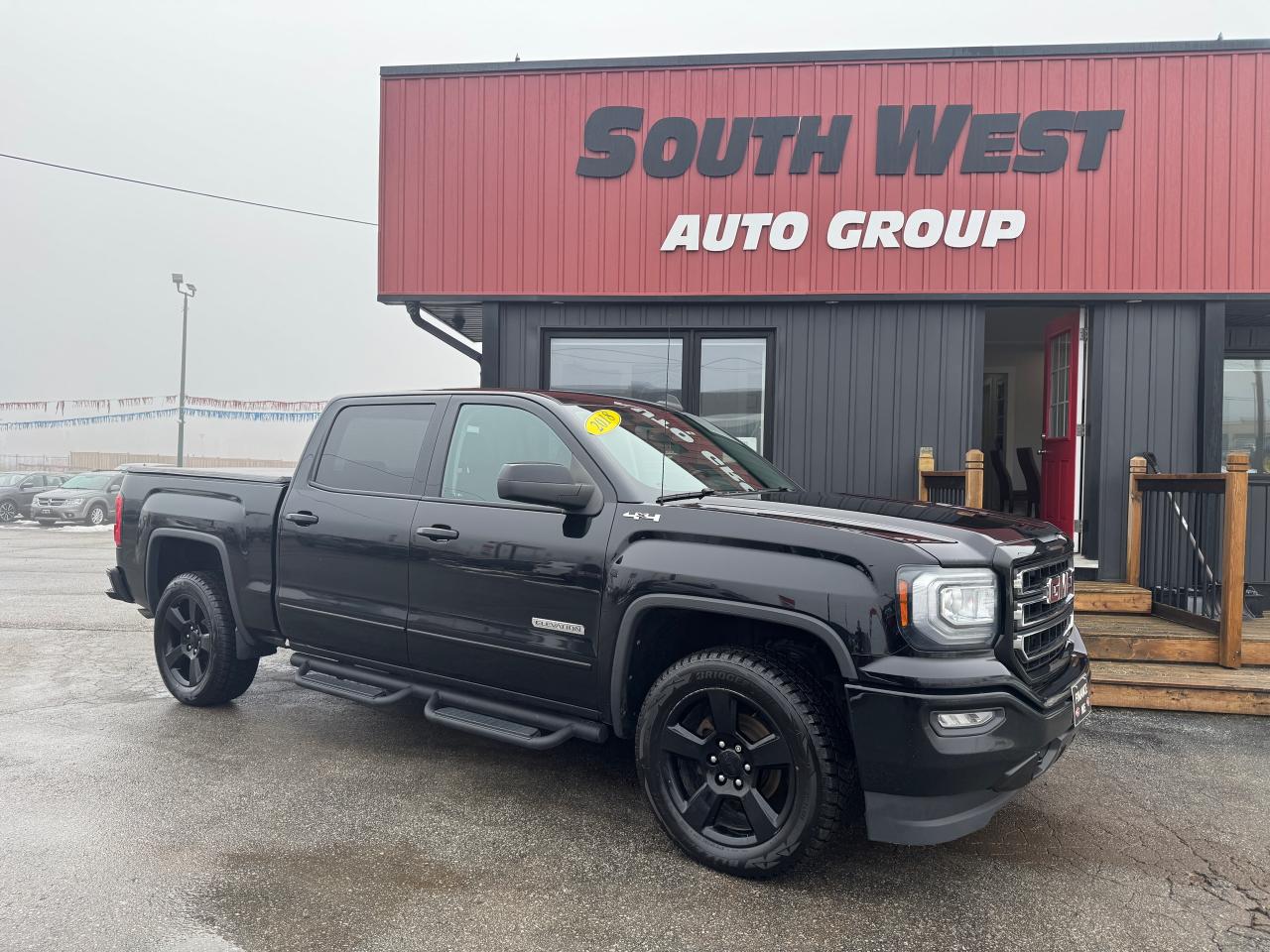 Used 2018 GMC Sierra 1500 4WD CREW CAB 143.5