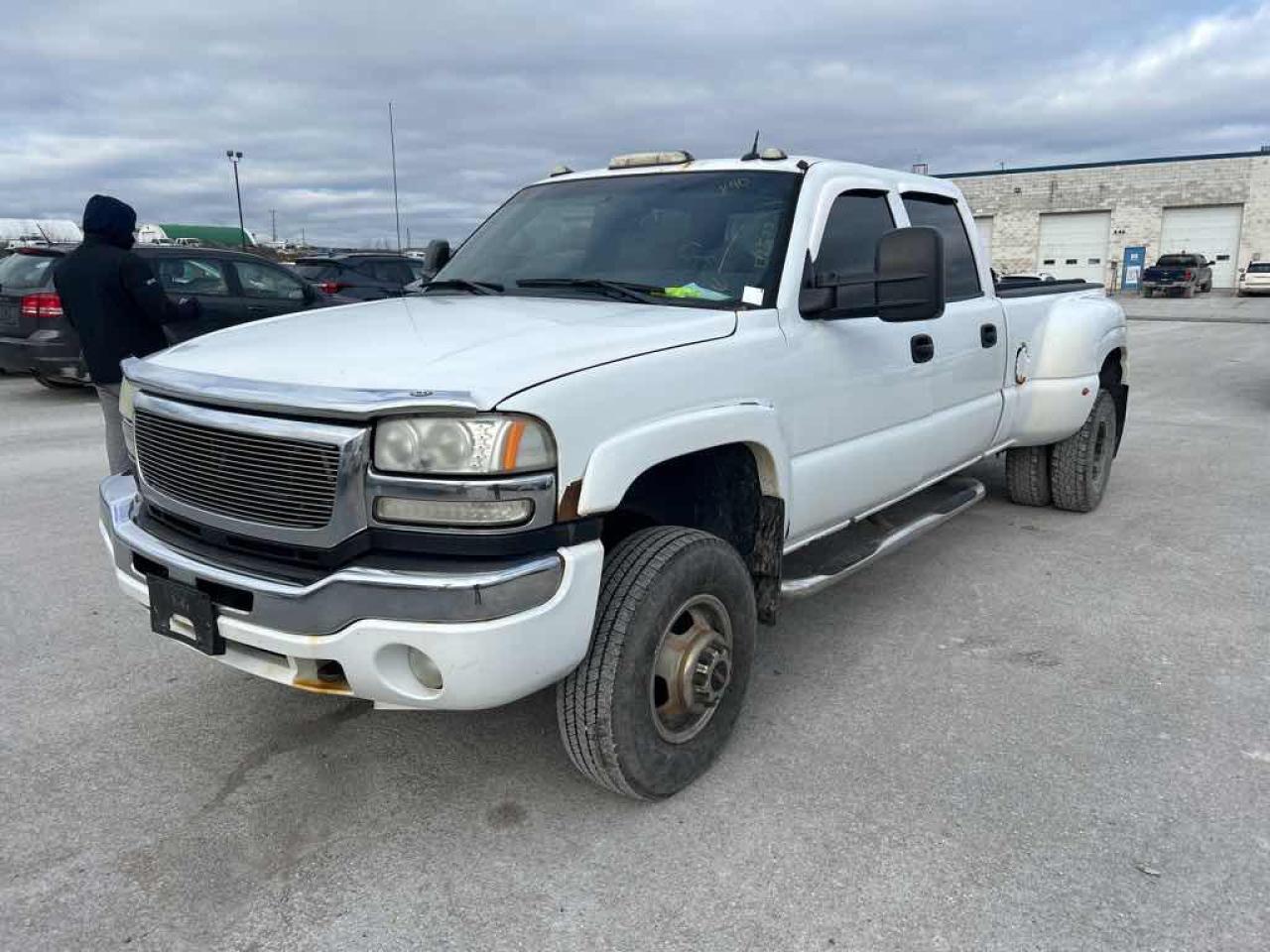 Used 2005 GMC Sierra NEW K3500 for sale in Innisfil, ON