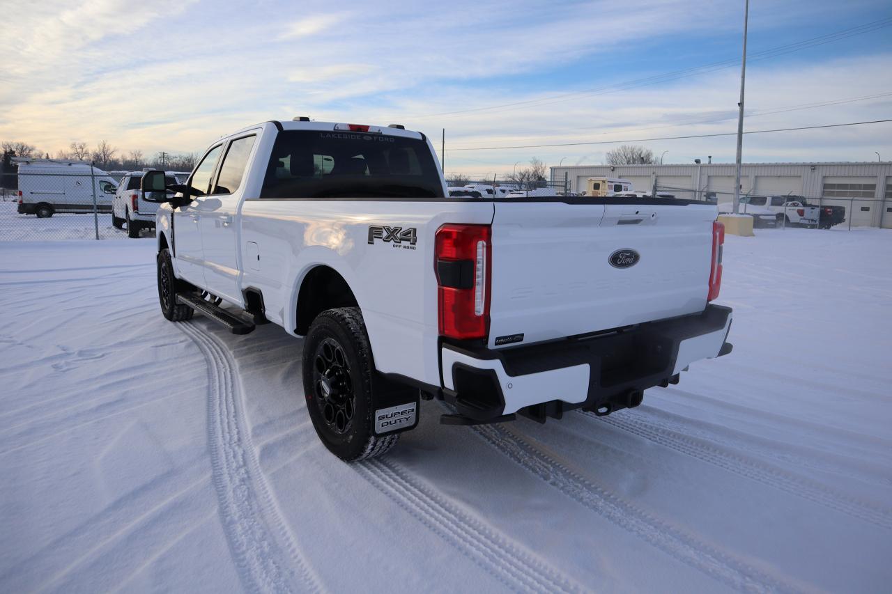 2024 Ford F-350 Super Duty SRW XLT Photo