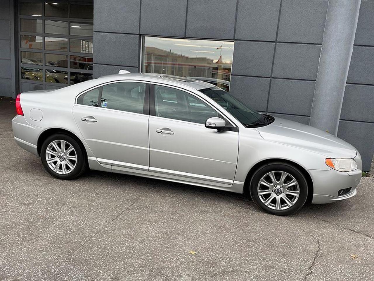 Used 2011 Volvo S80 3.2L|LEATHER|ALLOYS|SUNROOF for sale in Toronto, ON