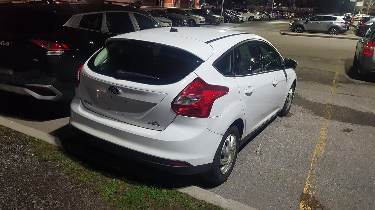 2013 Ford Focus SE - Photo #4