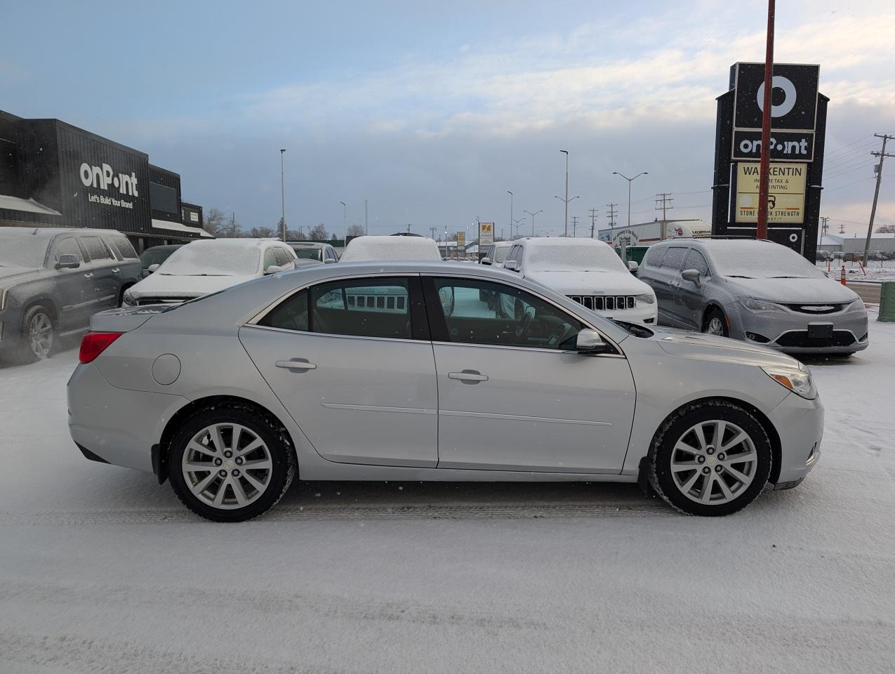 2015 Chevrolet Malibu 4dr Sdn LT w/2LT - Photo #3