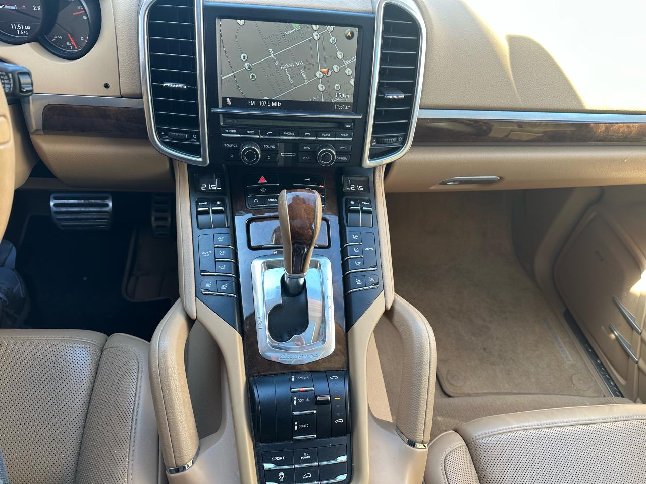2012 Porsche Cayenne AWD 4dr S Hybrid - Photo #12