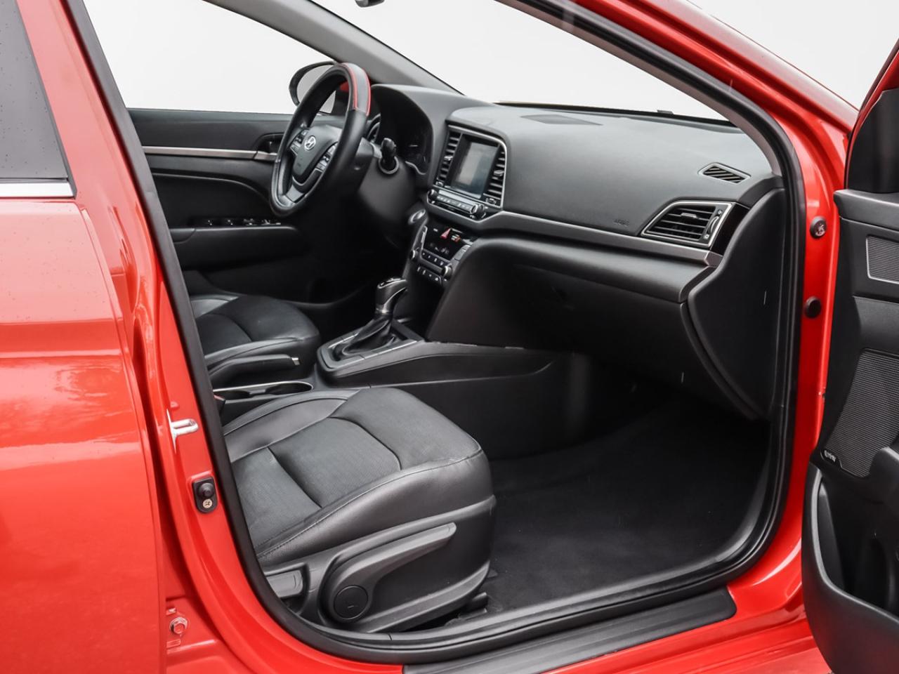 2017 Hyundai Elantra Limited - Photo #15
