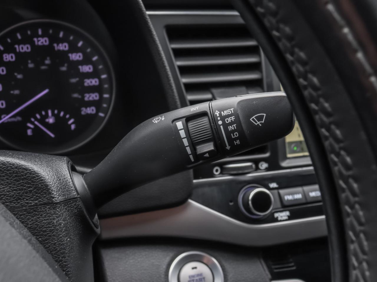 2017 Hyundai Elantra Limited - Photo #21