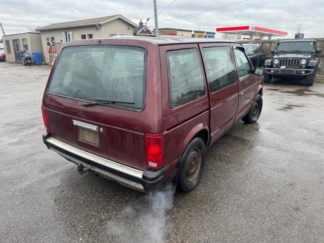 1986 Dodge Caravan RUNS AND DRIVES, GREAT SHAPE, OILED, AS IS SPECIAL - Photo #5