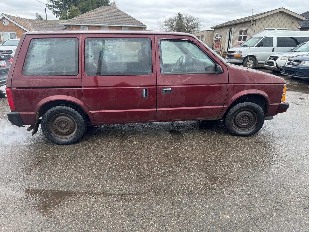 1986 Dodge Caravan RUNS AND DRIVES, GREAT SHAPE, OILED, AS IS SPECIAL - Photo #6