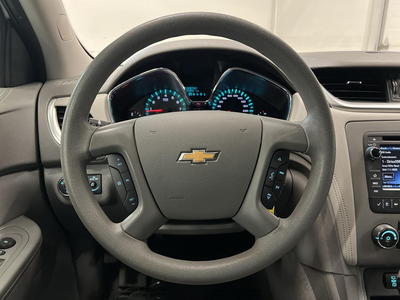 2017 Chevrolet Traverse 8-PASS | LOW KMS!! | REAR CAM | 17IN ALLOYS | A/C Photo