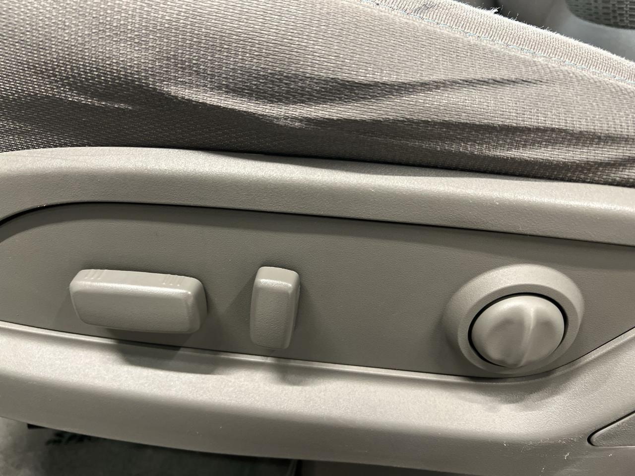 2017 Chevrolet Traverse 8-PASS | LOW KMS!! | REAR CAM | 17IN ALLOYS | A/C Photo