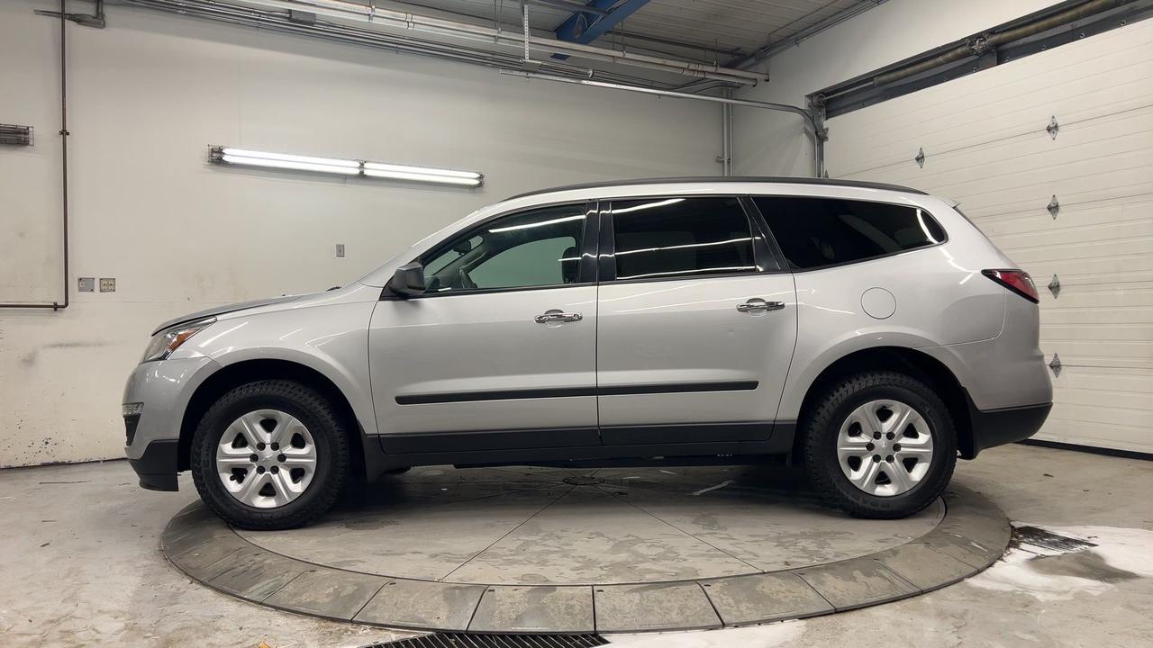 2017 Chevrolet Traverse 8-PASS | LOW KMS!! | REAR CAM | 17IN ALLOYS | A/C Photo4