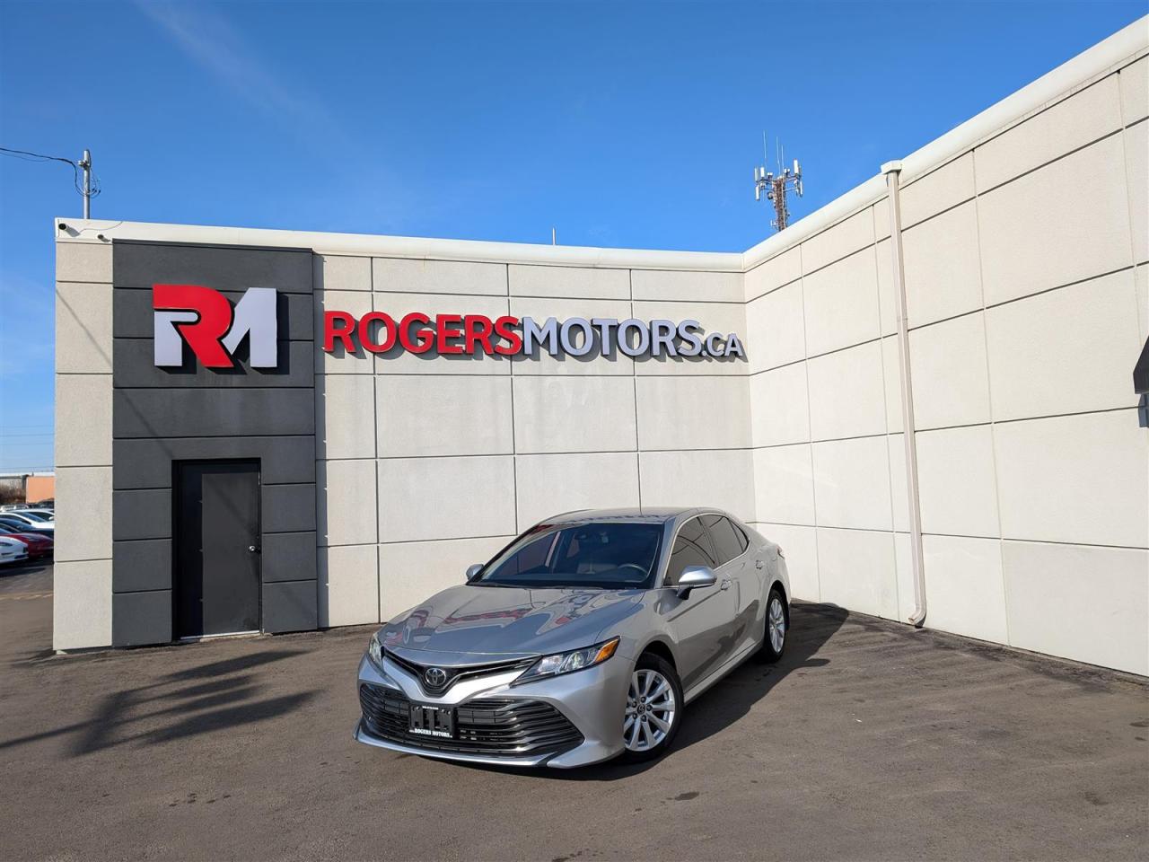 Used 2019 Toyota Camry LE - HTD SEATS - REVERSE CAM - TECH FEATURES for sale in Oakville, ON