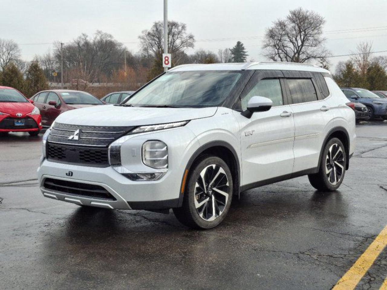 Used 2023 Mitsubishi Outlander Phev SEL  AWC | 7 Pass | Leather | Panoramic Sunroof | Nav | 360 Camera | Heated Steering + Seats for sale in Guelph, ON