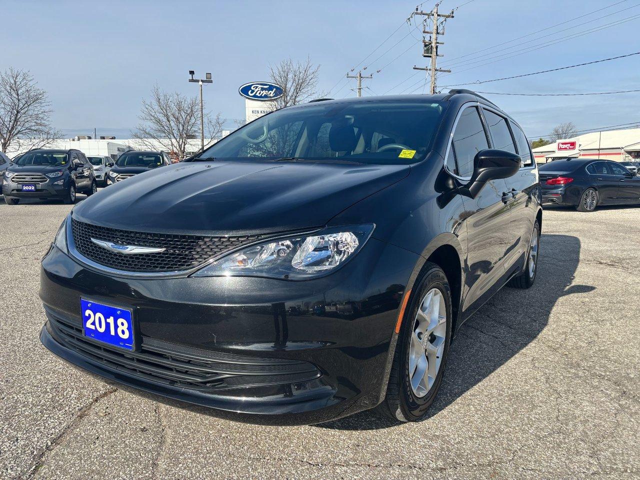 Used 2018 Chrysler Pacifica Touring for sale in Essex, ON